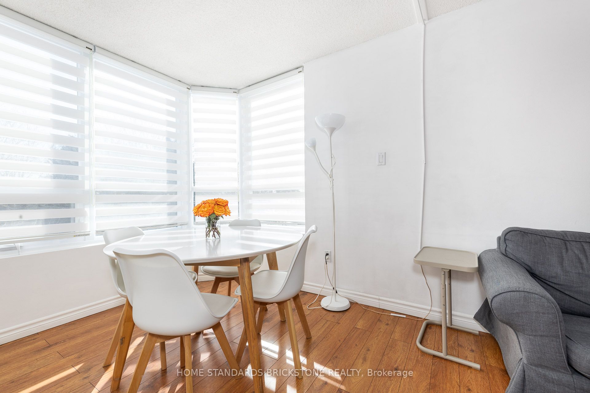 7601 Bathurst Street W 205