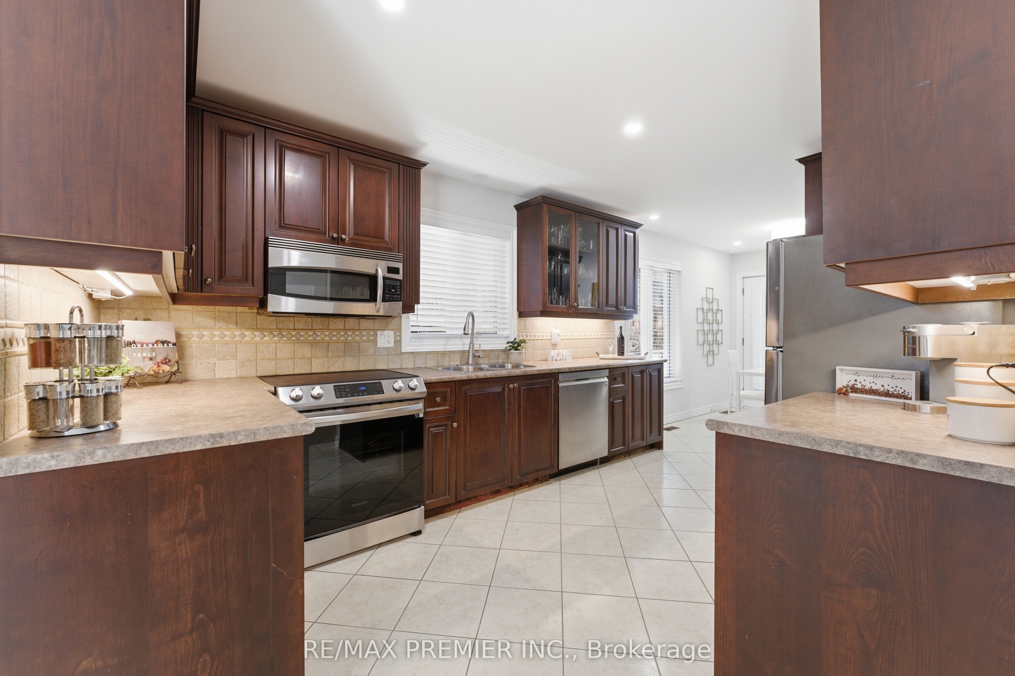 2304 Sovereign Street