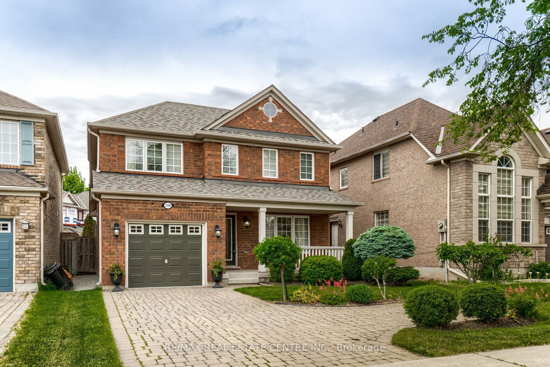 2298 Grand Oak Trail