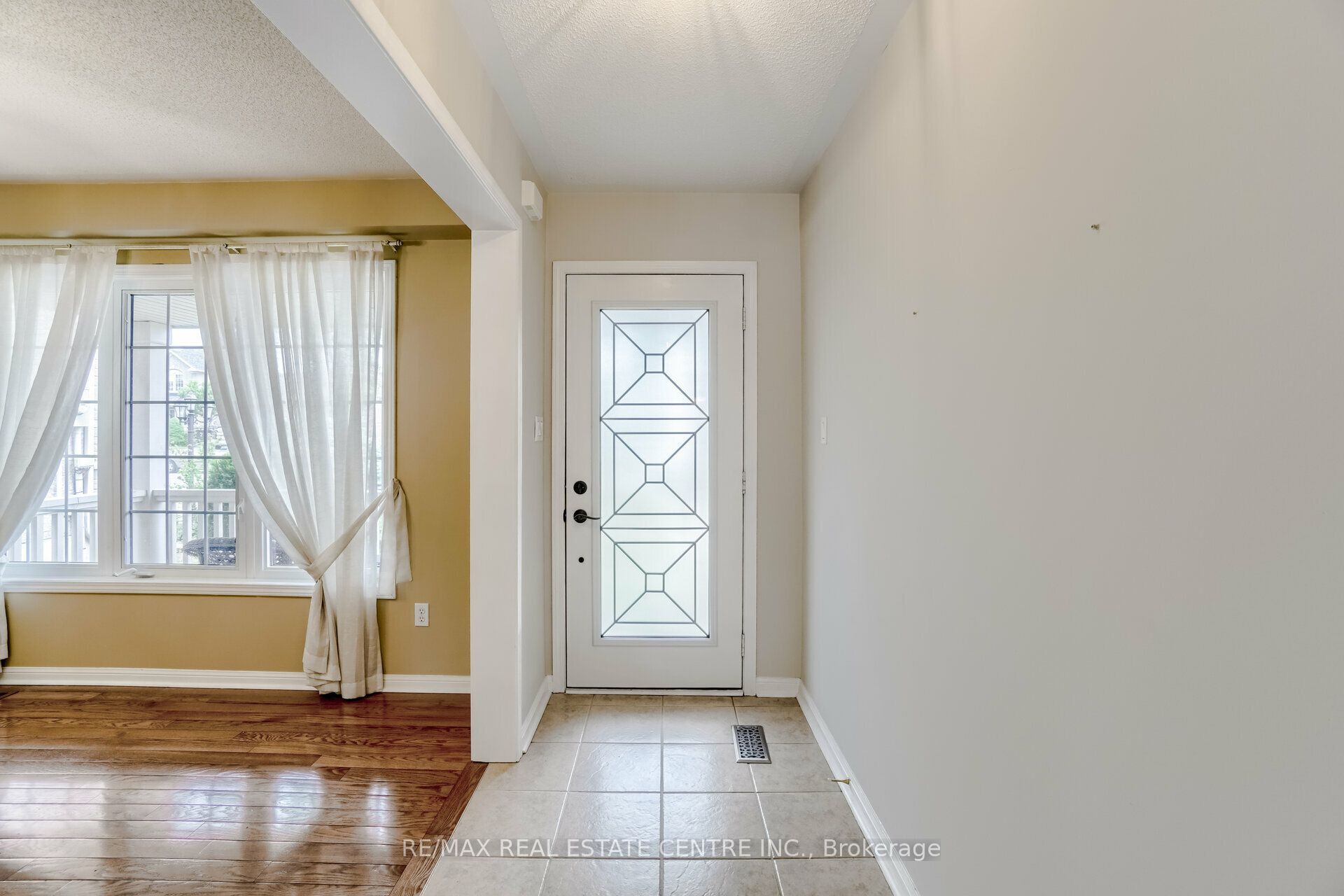 2298 Grand Oak Trail