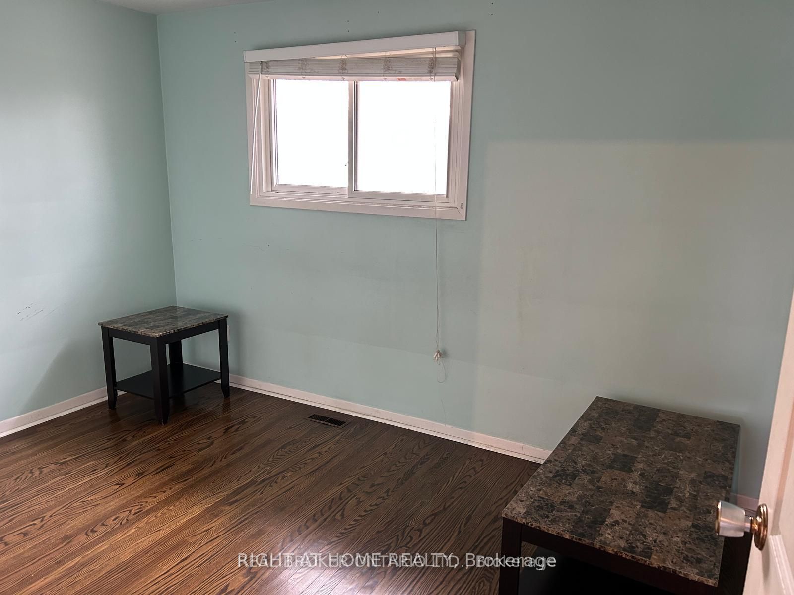 5 Caldwell Crescent Room 2