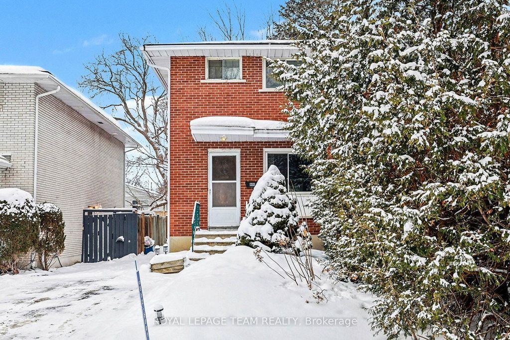 Photo of 906 Ivanhoe Avenue, Britannia Heights - Queensway Terrace N and Area, ON K2B 5S5 (MLS # X12678438)