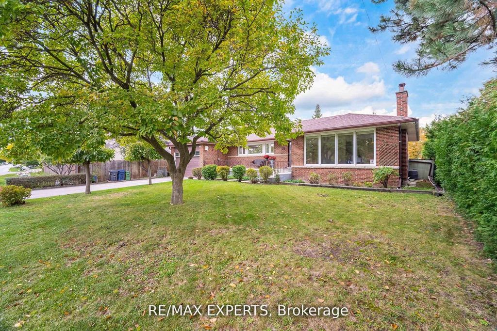 Photo of 42 Cowley Avenue, Toronto, ON M8B 2E3 (MLS # W12826346)