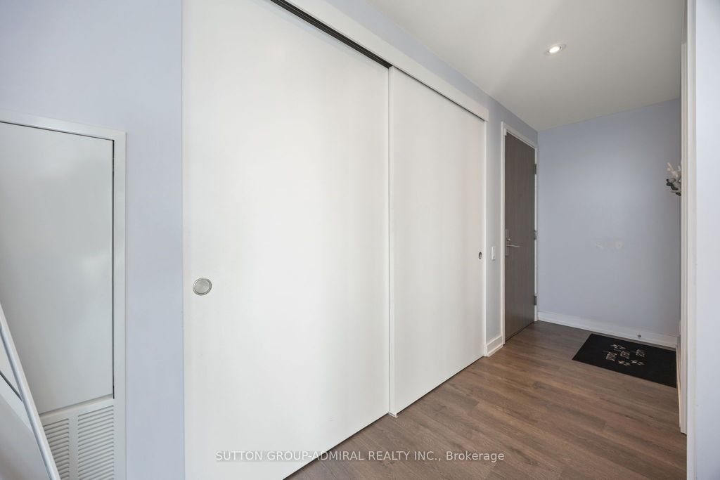 Photo of 161 Roehampton Avenue #3309, Toronto, ON M4P 0C8 (MLS # C12580086)