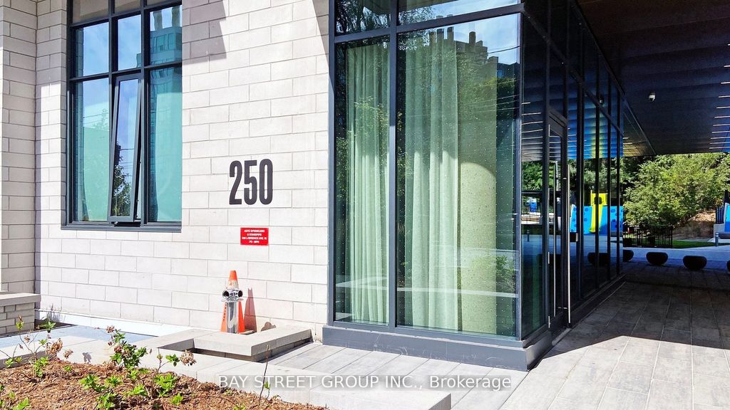 Photo of 250 Lawrence Avenue W #320, Toronto, ON M5M 1B2 (MLS # C12457642)