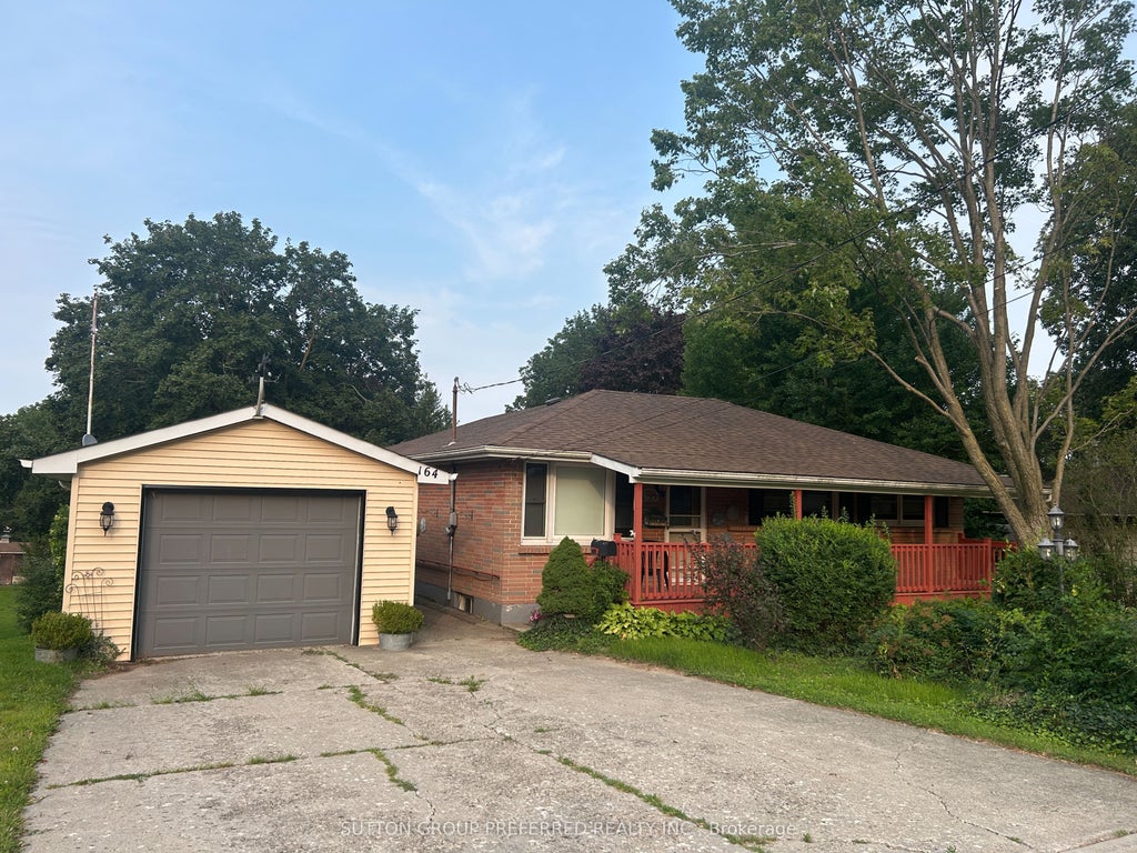 Photo of 164 McKeand Street, Ingersoll, ON N5C 3H9 (MLS # X13724566)