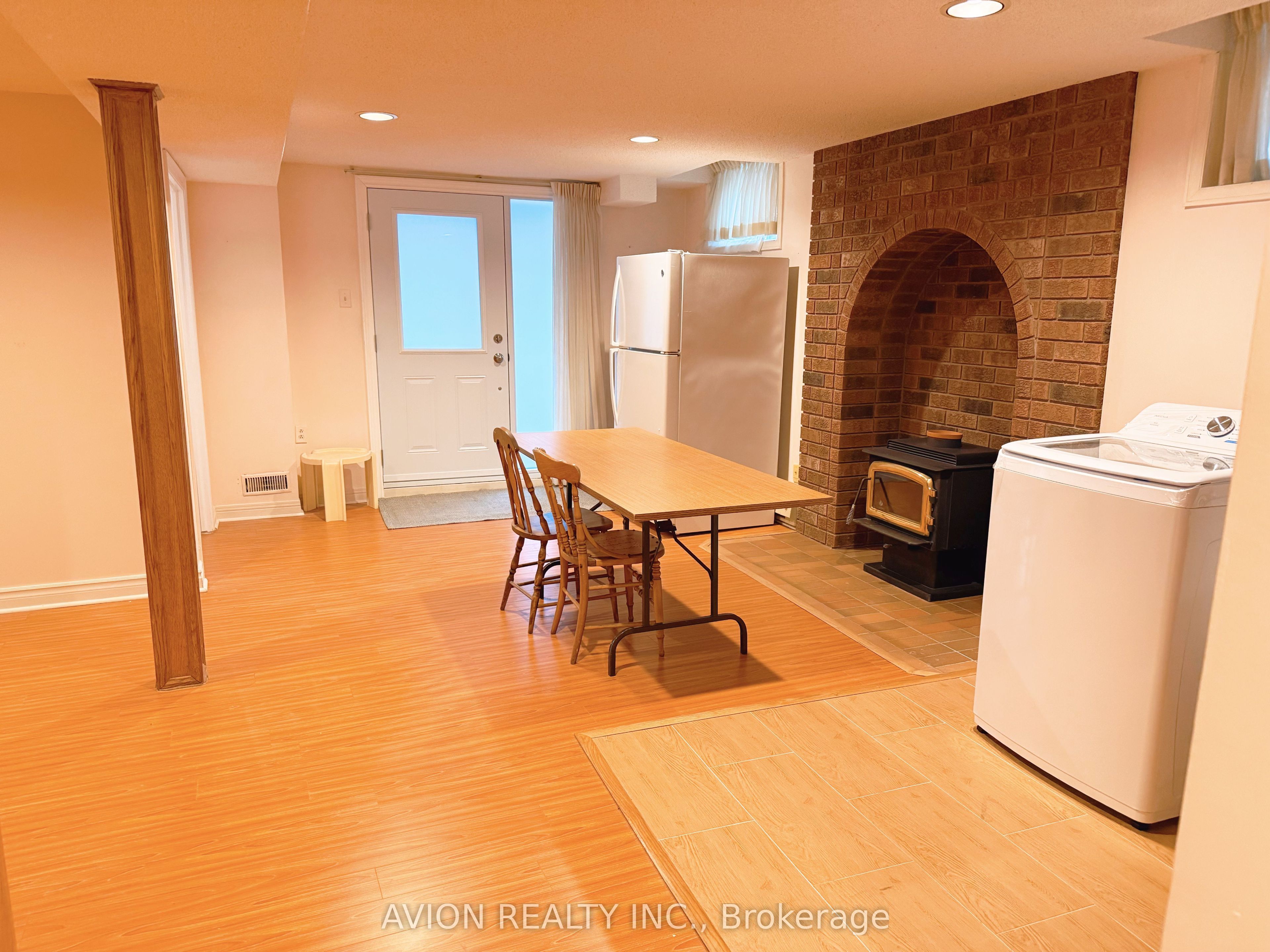 40 Vasselle Crescent Basement