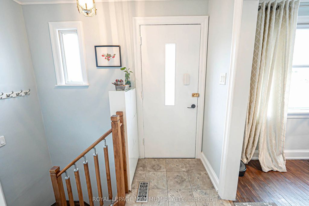 Photo of 2113 Keele Street, Toronto, ON M6M 3Z3 (MLS # W12397565)