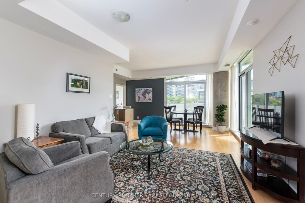 Photo of 300C Lett Street #702, West Centre Town, ON K1R 0B8 (MLS # X13157056)