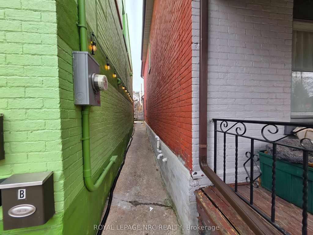 Photo of 220 Emerald Street N, Hamilton, ON L8L 5K8 (MLS # X12697068)