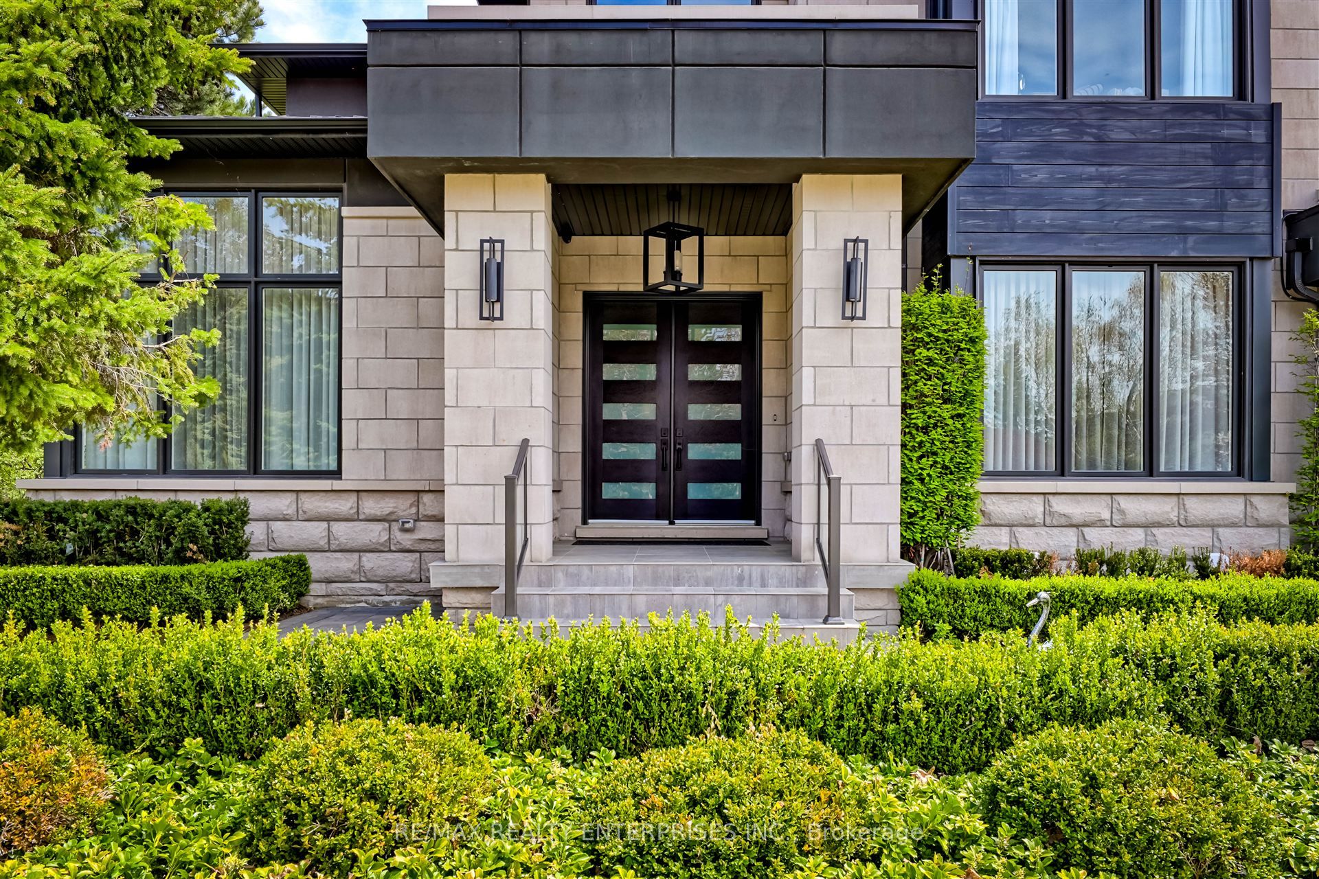 500 Warren Road