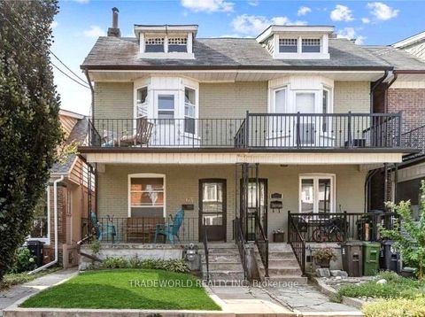 63 Hazelwood Avenue Toronto ON M4J 1K4