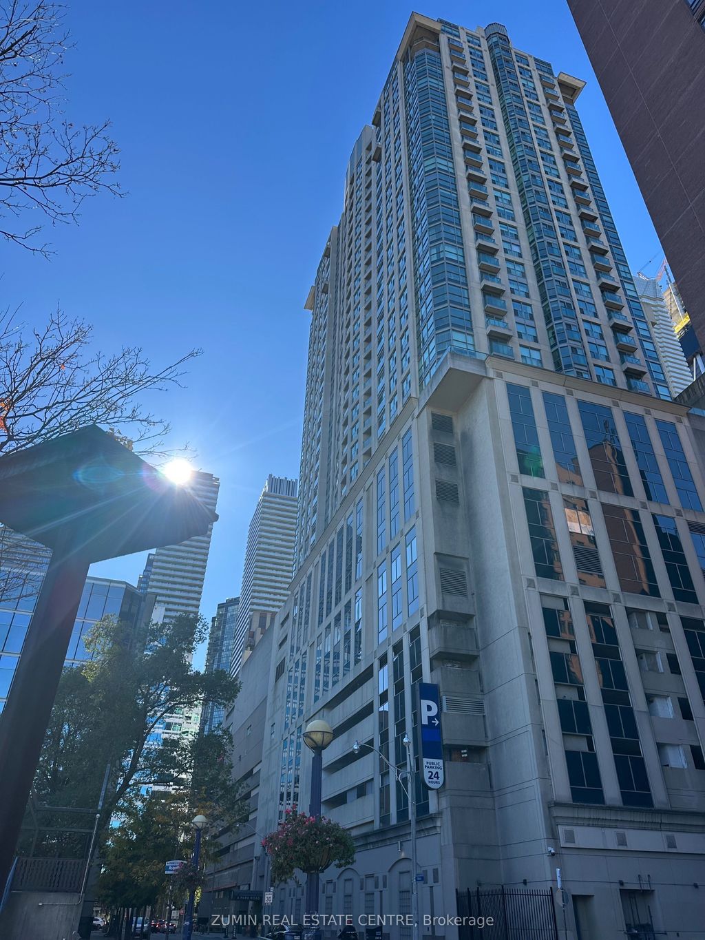 Photo of 8 Park Road #2116, Toronto, ON M4W 3S5 (MLS # C12540938)