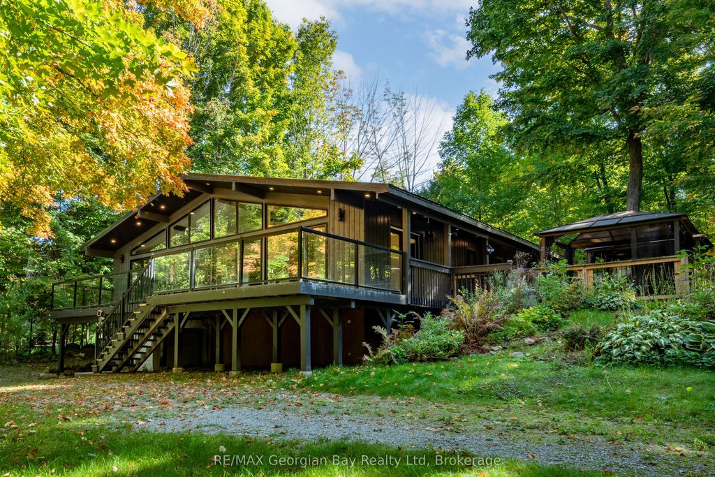 Photo of 1745 Twin Oaks Crescent, Severn, ON L0K 1E0 (MLS # S12569994)