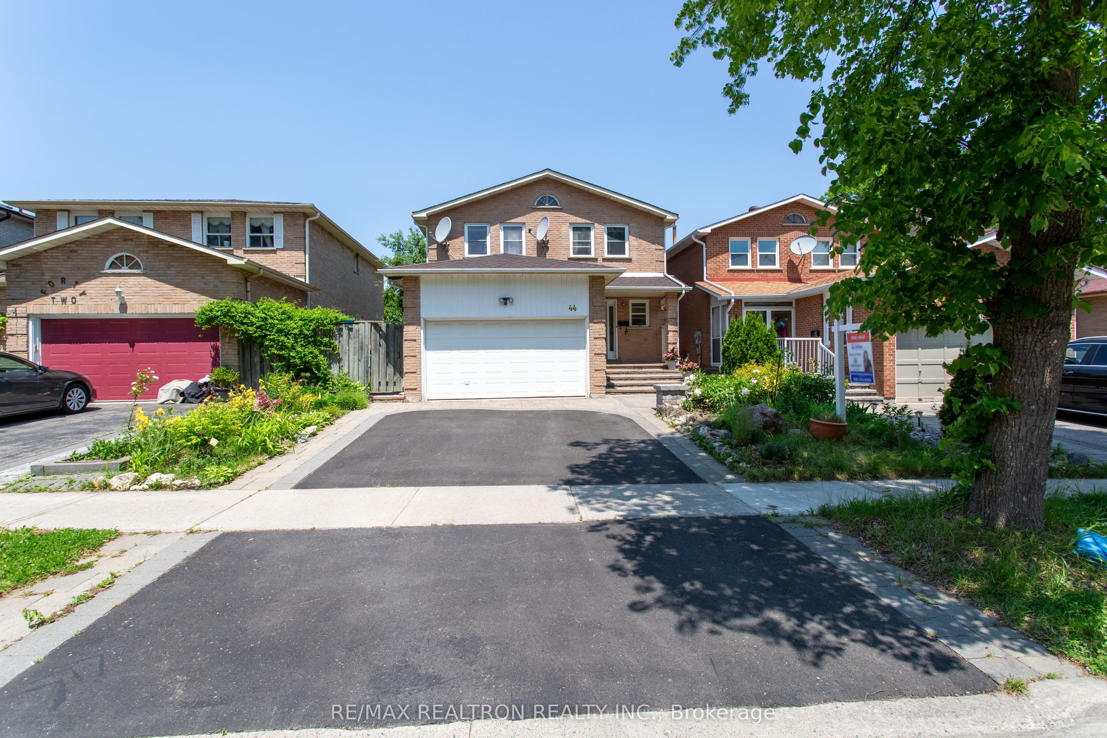 44 Graham Crescent