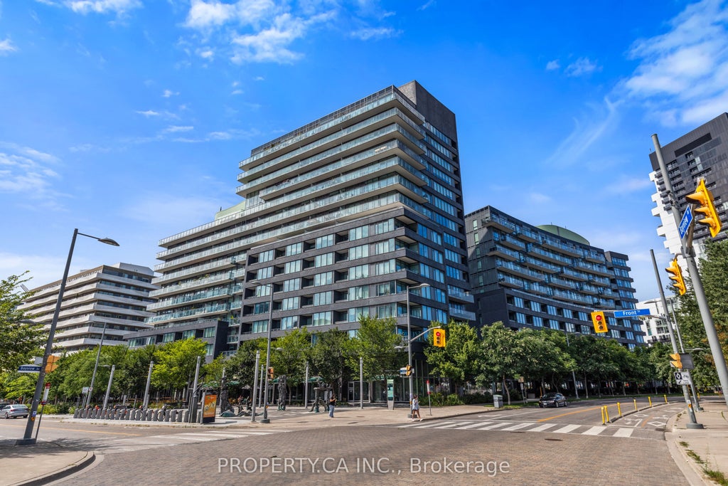 Photo of 120 Bayview Avenue #N122, Toronto, ON M5A 0G4 (MLS # C13863046)