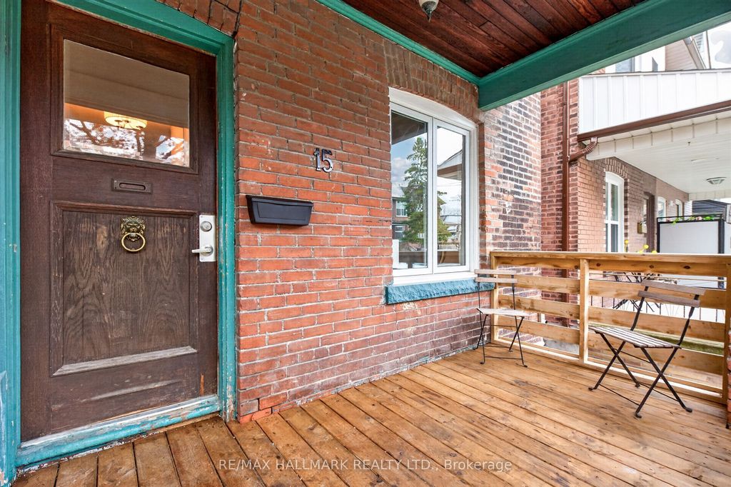 Photo of 15 Page Street, Toronto, ON M6G 1J3 (MLS # C13124820)