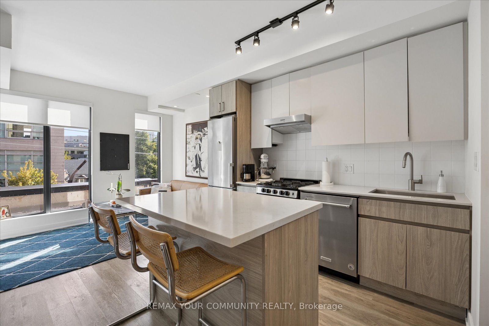 430 Roncesvalles Avenue 404