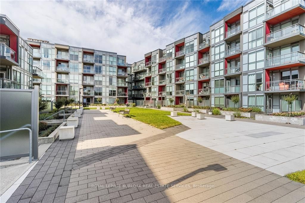 5240 Dundas Street B407