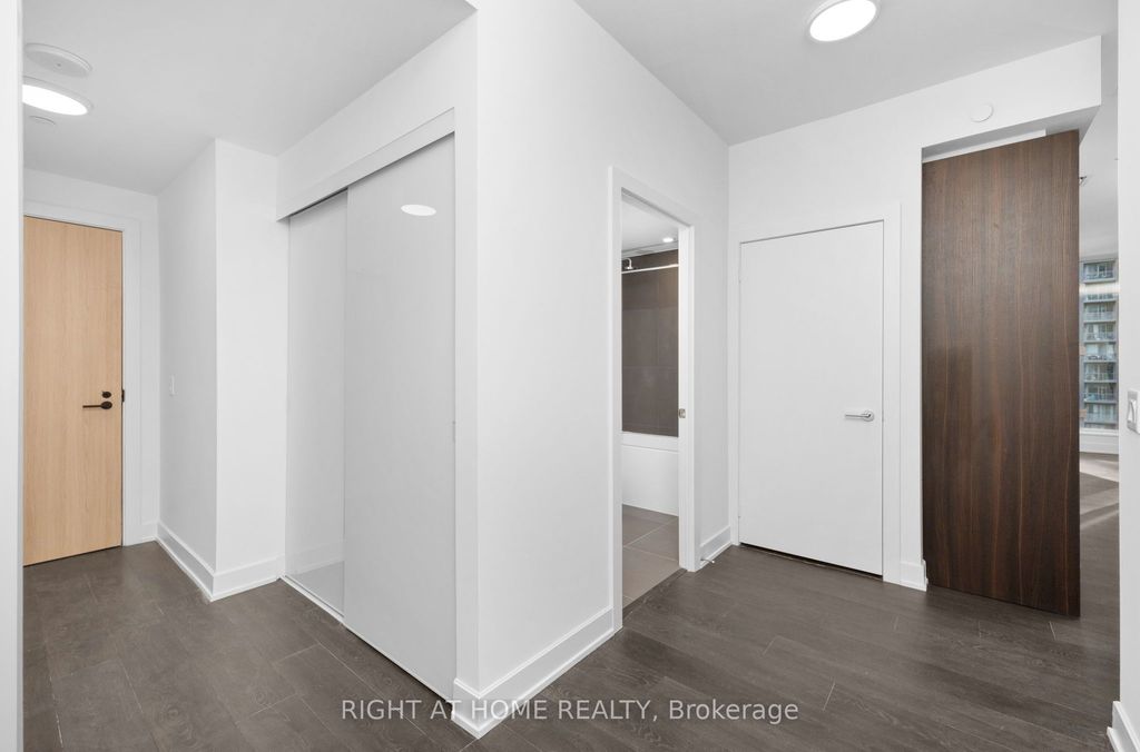 Photo of 35 Mercer Street #1512, Toronto, ON M5V 1H2 (MLS # C12426172)