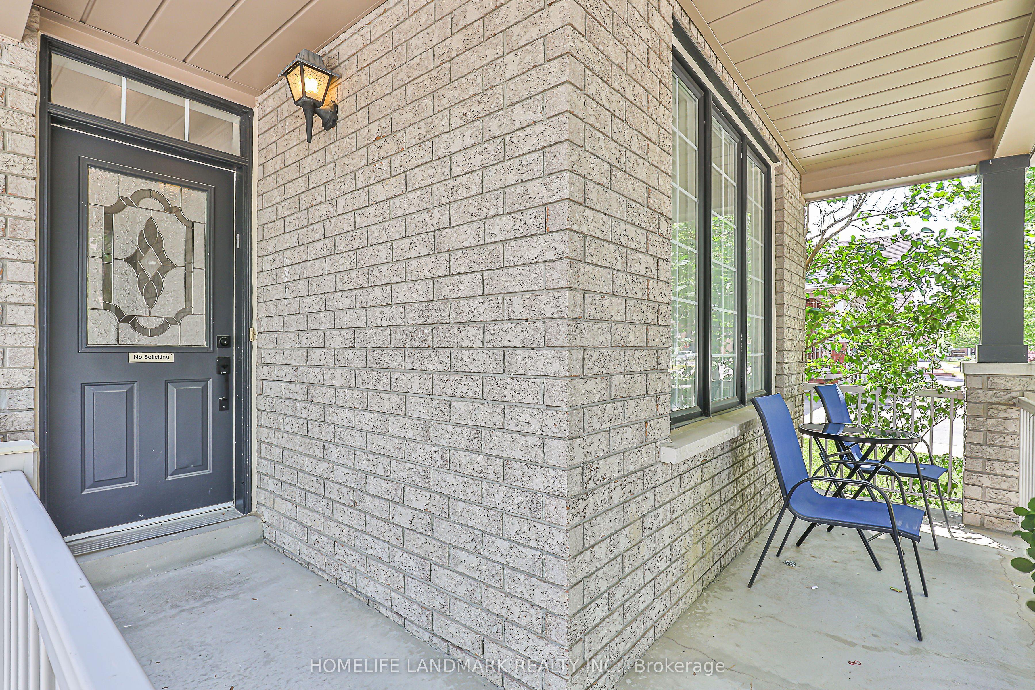 9 Longwood Avenue