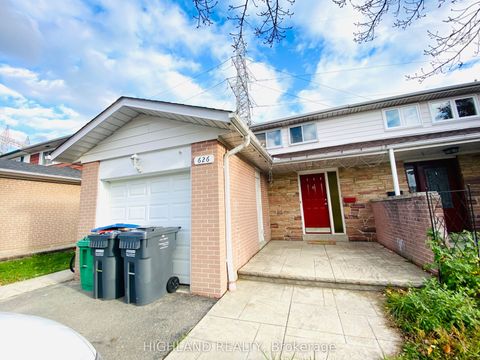 626 Abana Road #Upper Mississauga ON L5A 1H4