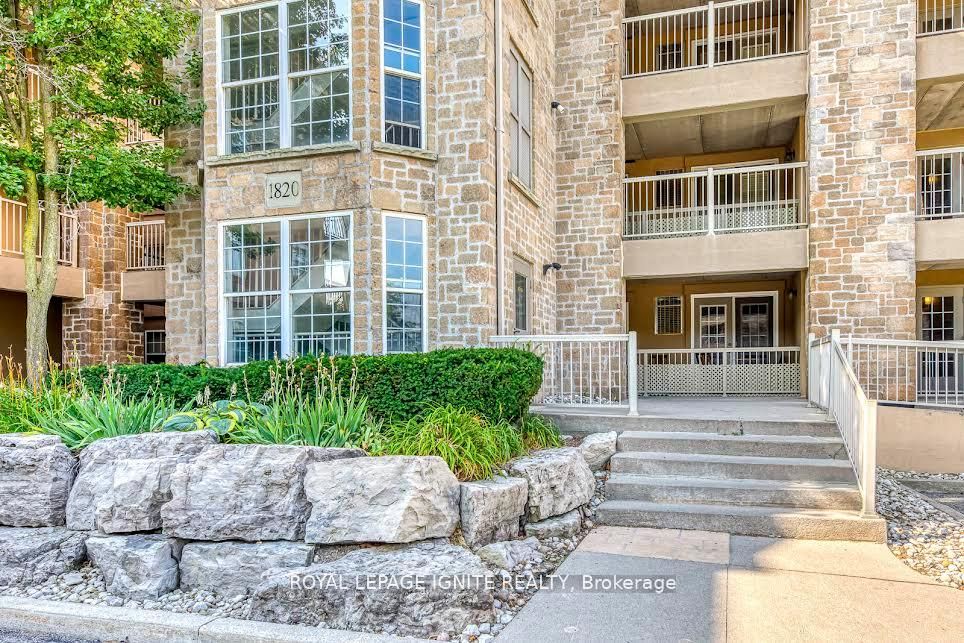 1820 Walkers Line 211