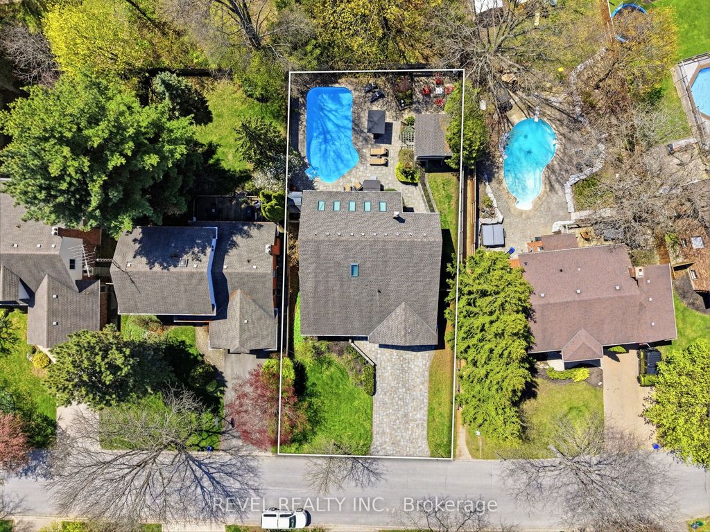 Photo of 63 Millbridge Crescent, Pelham, ON L0S 1E1 (MLS # X13096760)