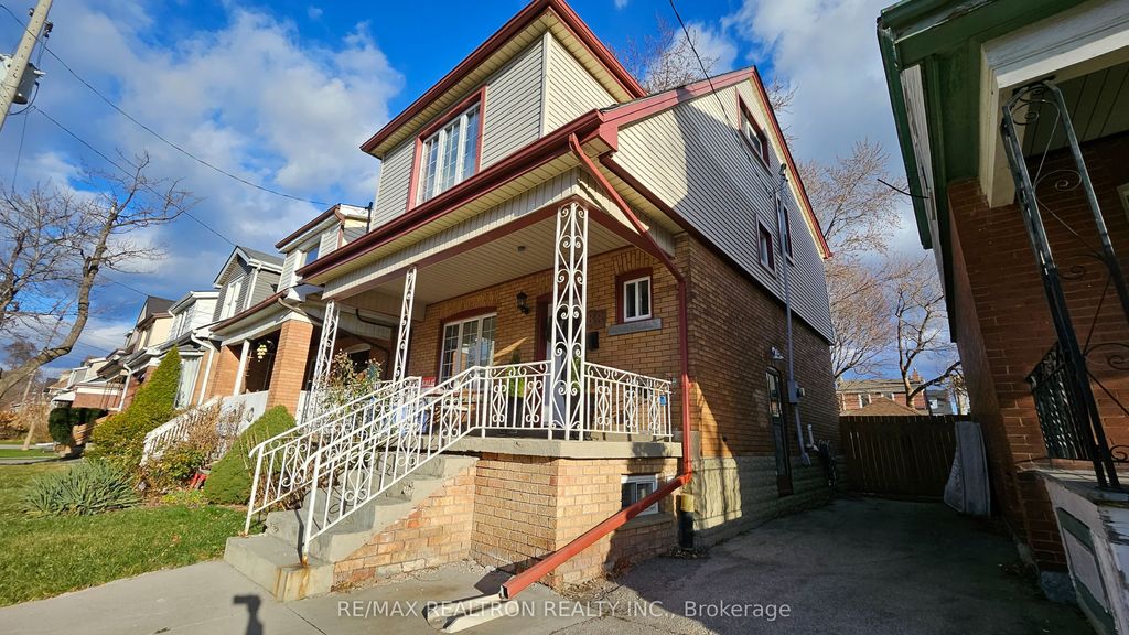 Photo of 88 Kensington Avenue, Hamilton, ON L8L 7N2 (MLS # X12689690)