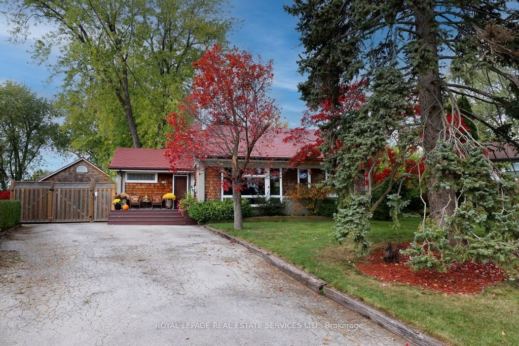 Photo of 167 Oliver Place, Oakville, ON L6H 1K9 (MLS # W12457697)