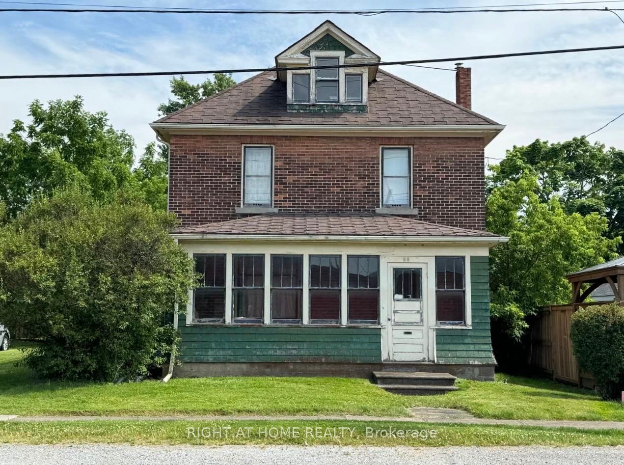 Photo 1 of 5 — 58 Neff Street, Port Colborne, ON L3K 3T1