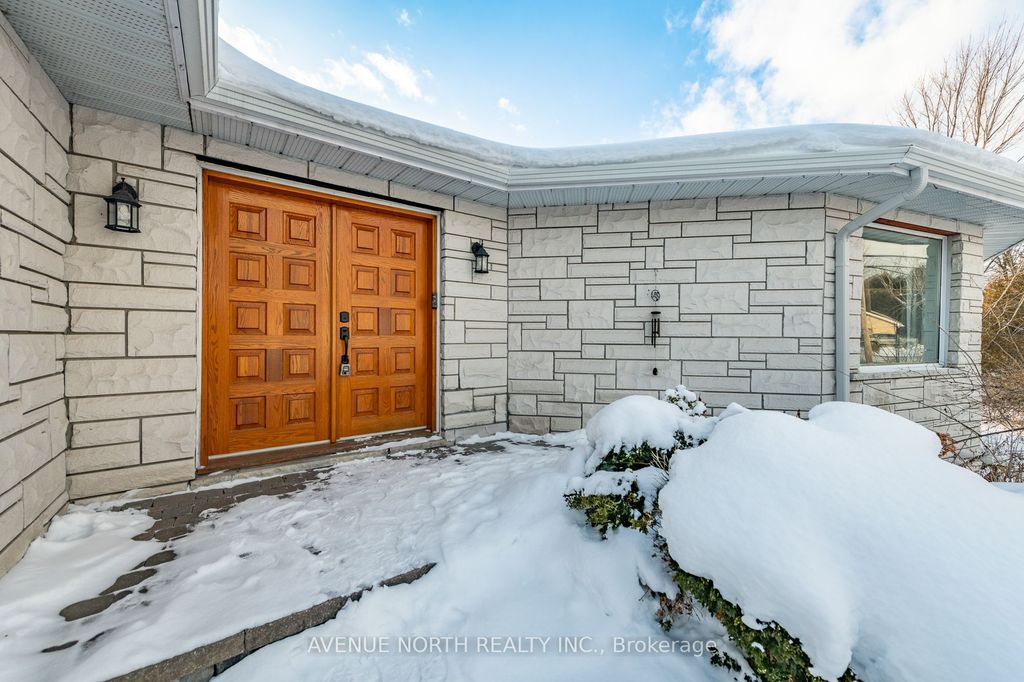 Photo of 6974 Bank Street, Greely - Metcalfe - Osgoode - Vernon and Area, ON K0A 2P0 (MLS # X12721606)