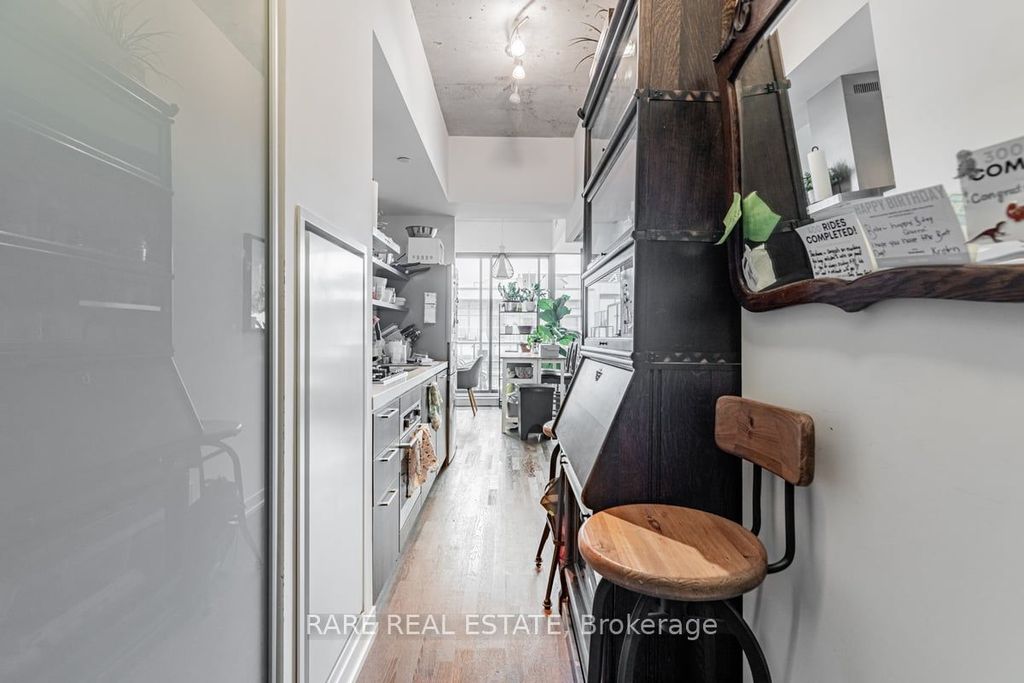 Photo of 560 King Street W #1004, Toronto, ON M5V 1M3 (MLS # C12707768)