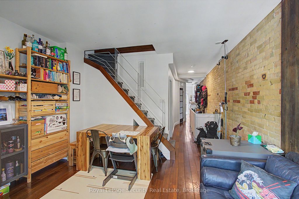 Photo of 410 Manning Avenue, Toronto, ON M6G 2V7 (MLS # C13441718)