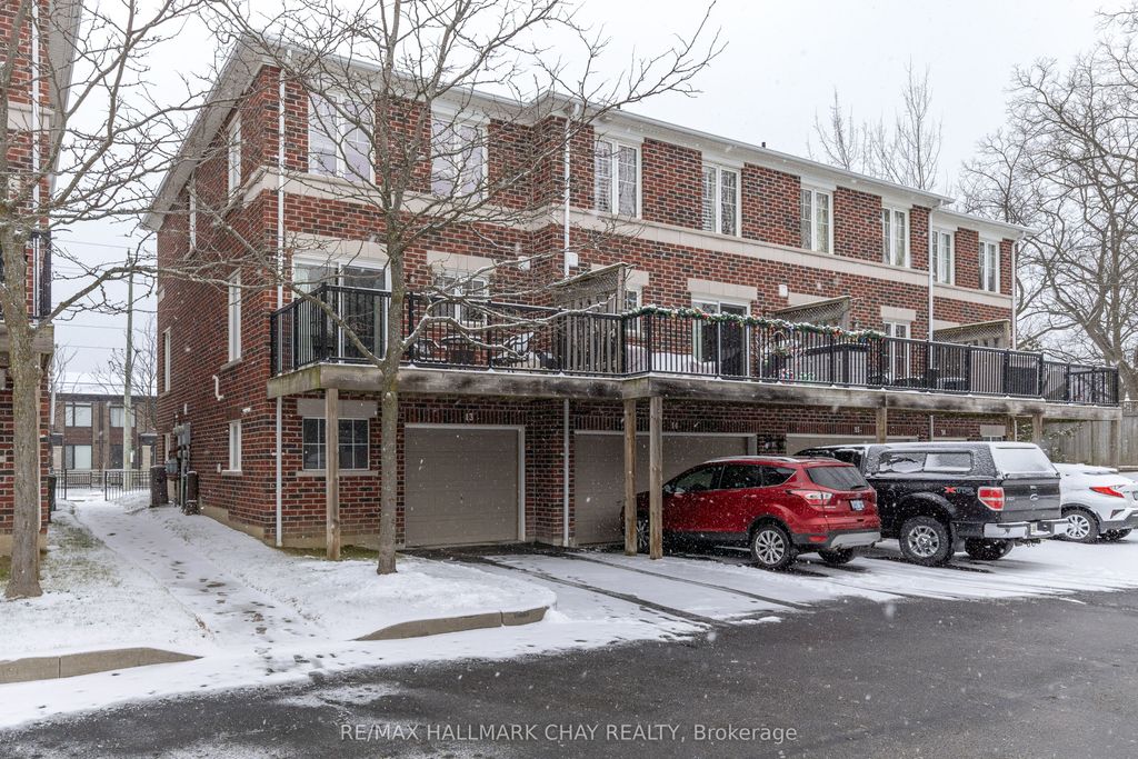 Photo of 571 Longworth Avenue #13, Clarington, ON L1C 0H3 (MLS # E12858908)