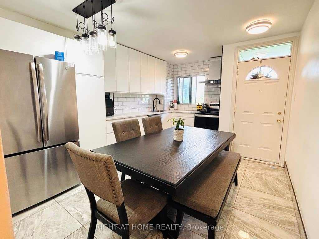 Photo of 95 Leeward Glenway #315, Toronto, ON M3C 2Z6 (MLS # C13486554)