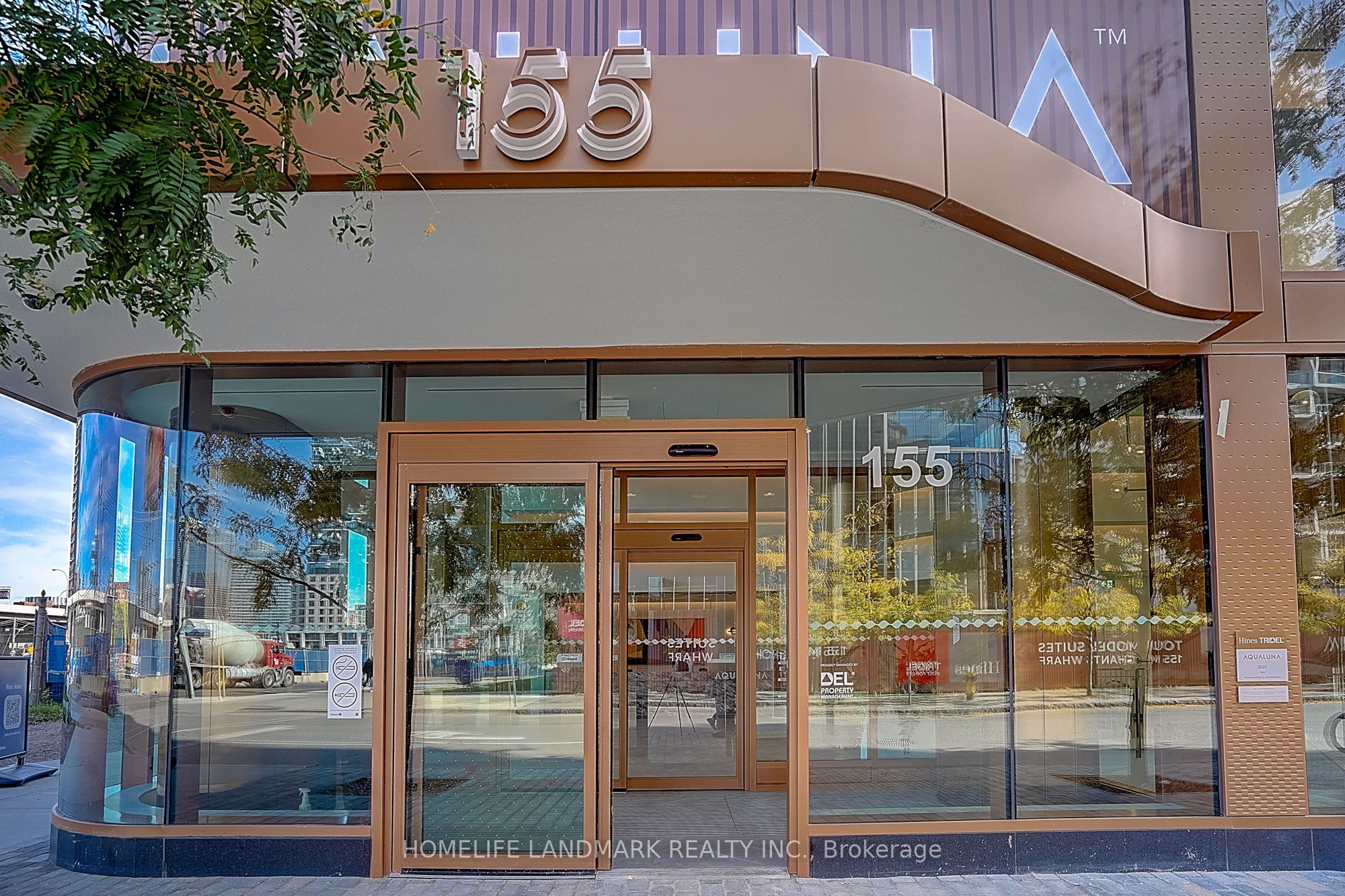 155 Merchants' Wharf N/A 1122