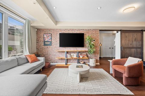 63 Carroll Street Toronto ON M4M 3G2