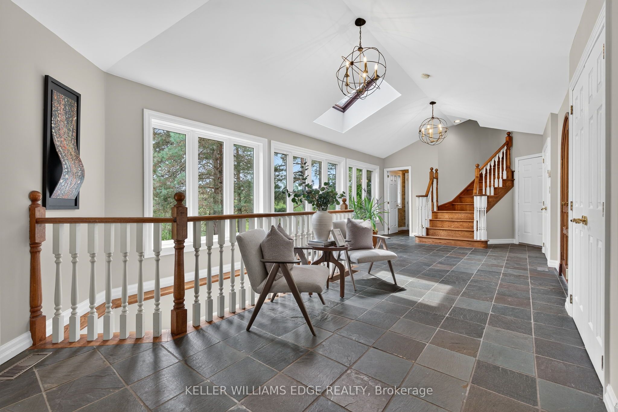 2360 8 Side Road