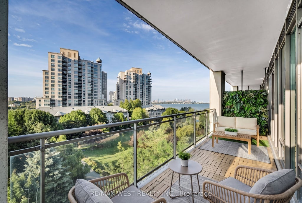 Photo of 2119 Lake Shore Boulevard W #604, Toronto, ON M8V 4E8 (MLS # W13508334)