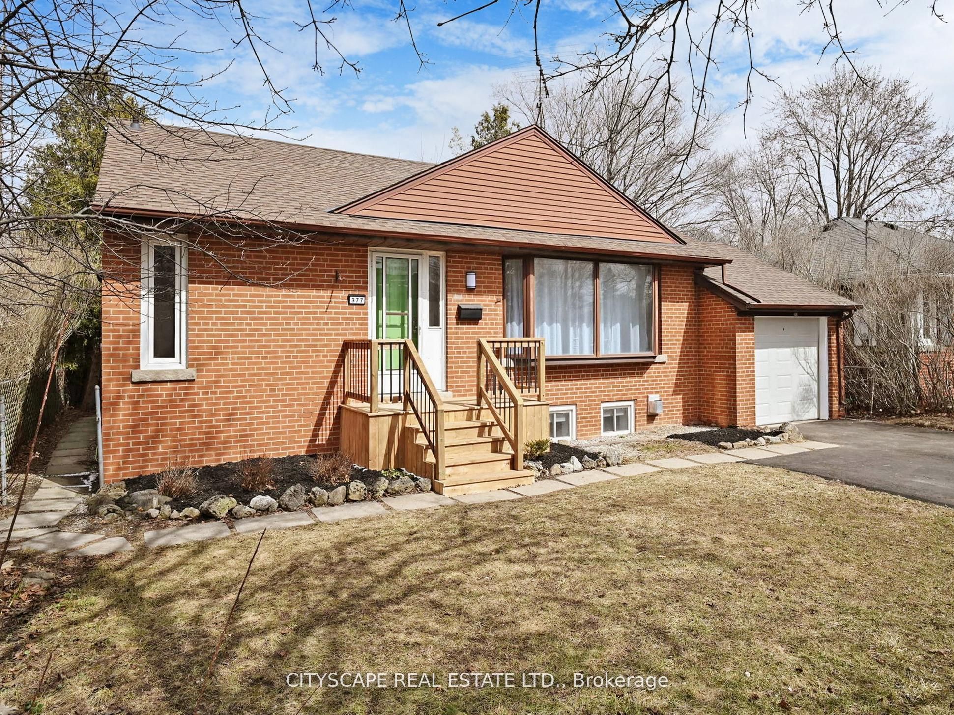 377 Martin Street