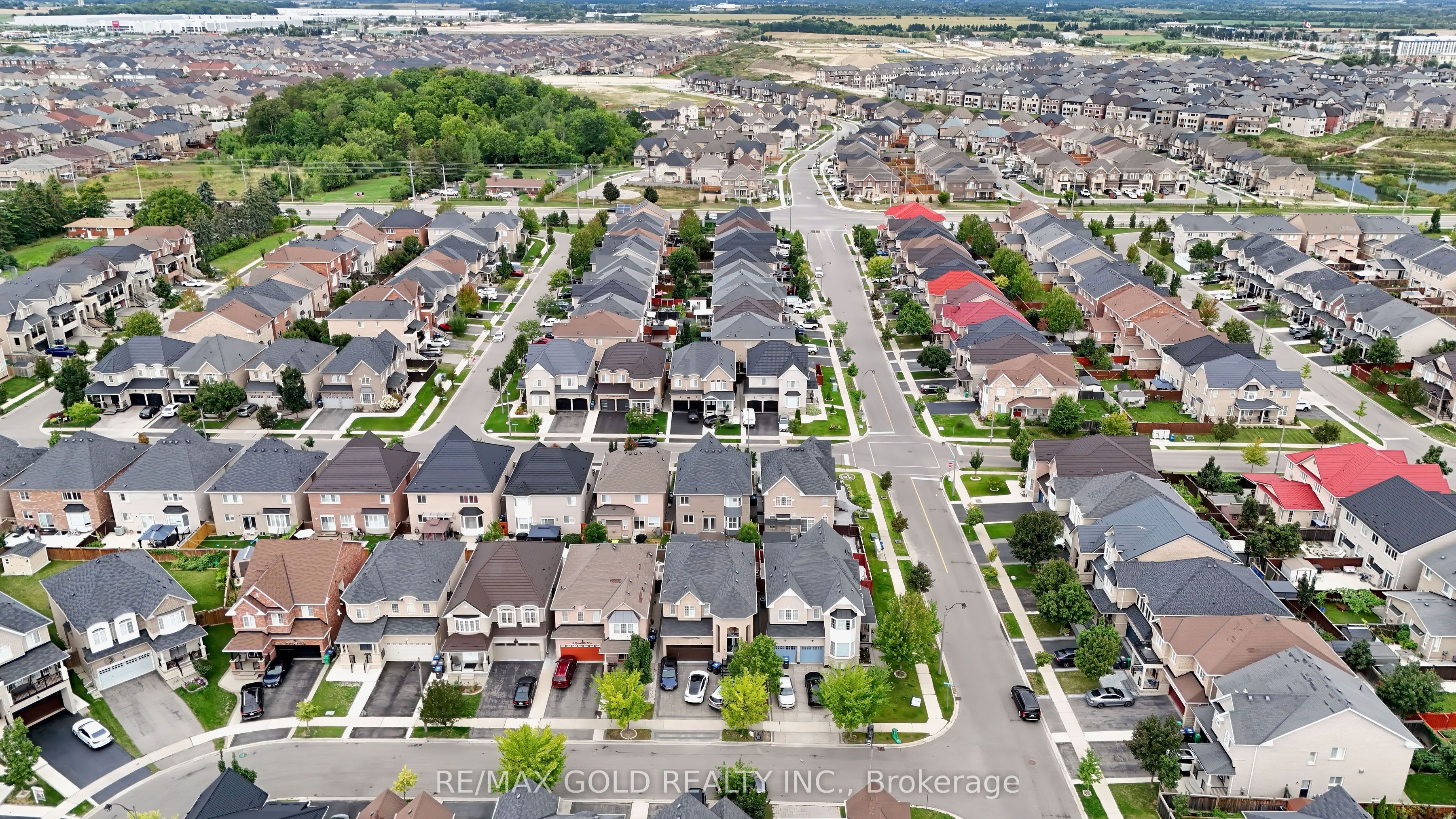 35 Abitibi Lake Drive