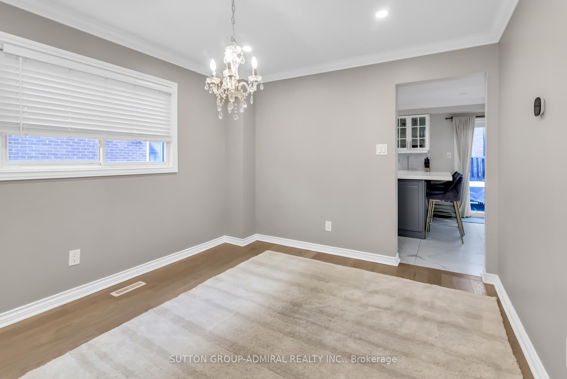 119 Mccabe Crescent Main & 2nd