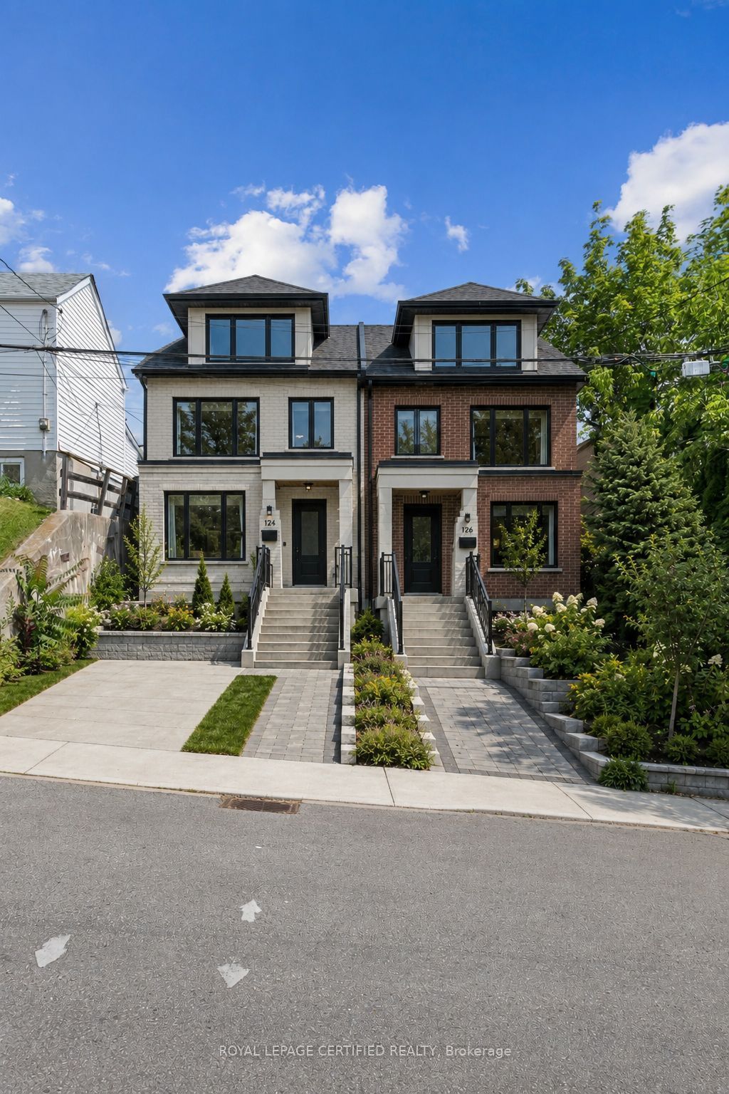 Photo of 33 Donald Avenue, Toronto, ON M6M 1J9 (MLS # W13527604)