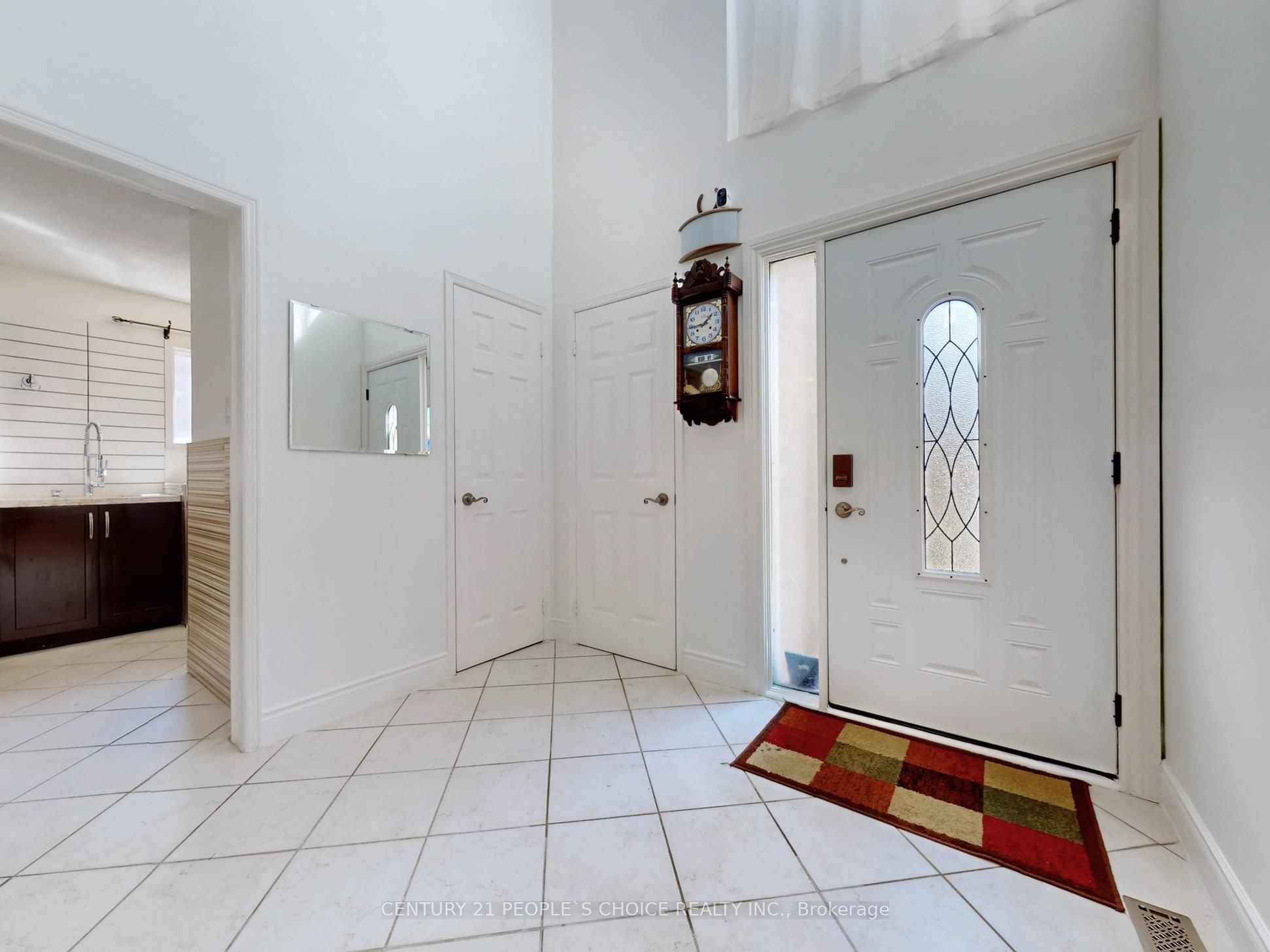 5992 Ladyburn Crescent