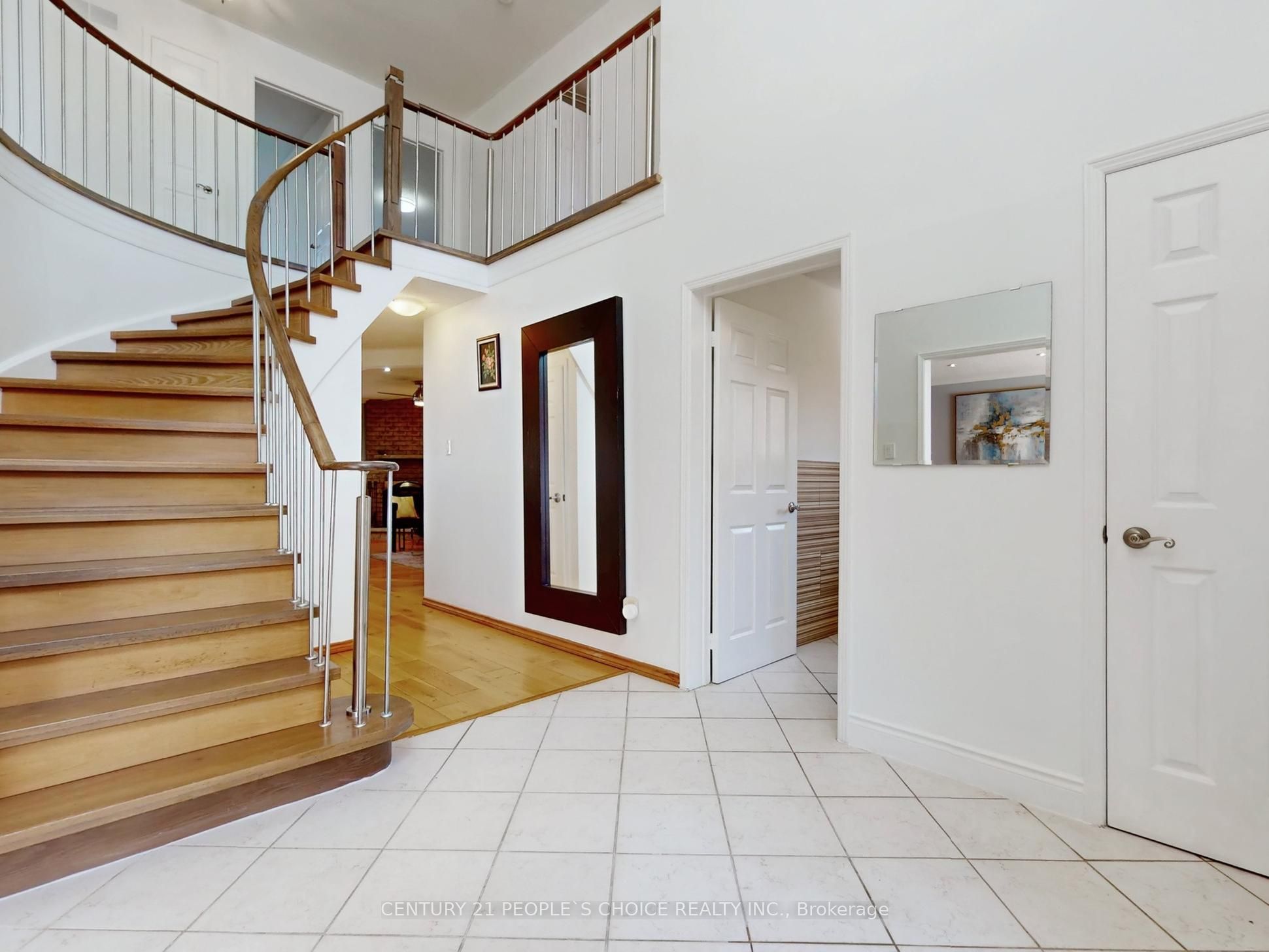 5992 Ladyburn Crescent