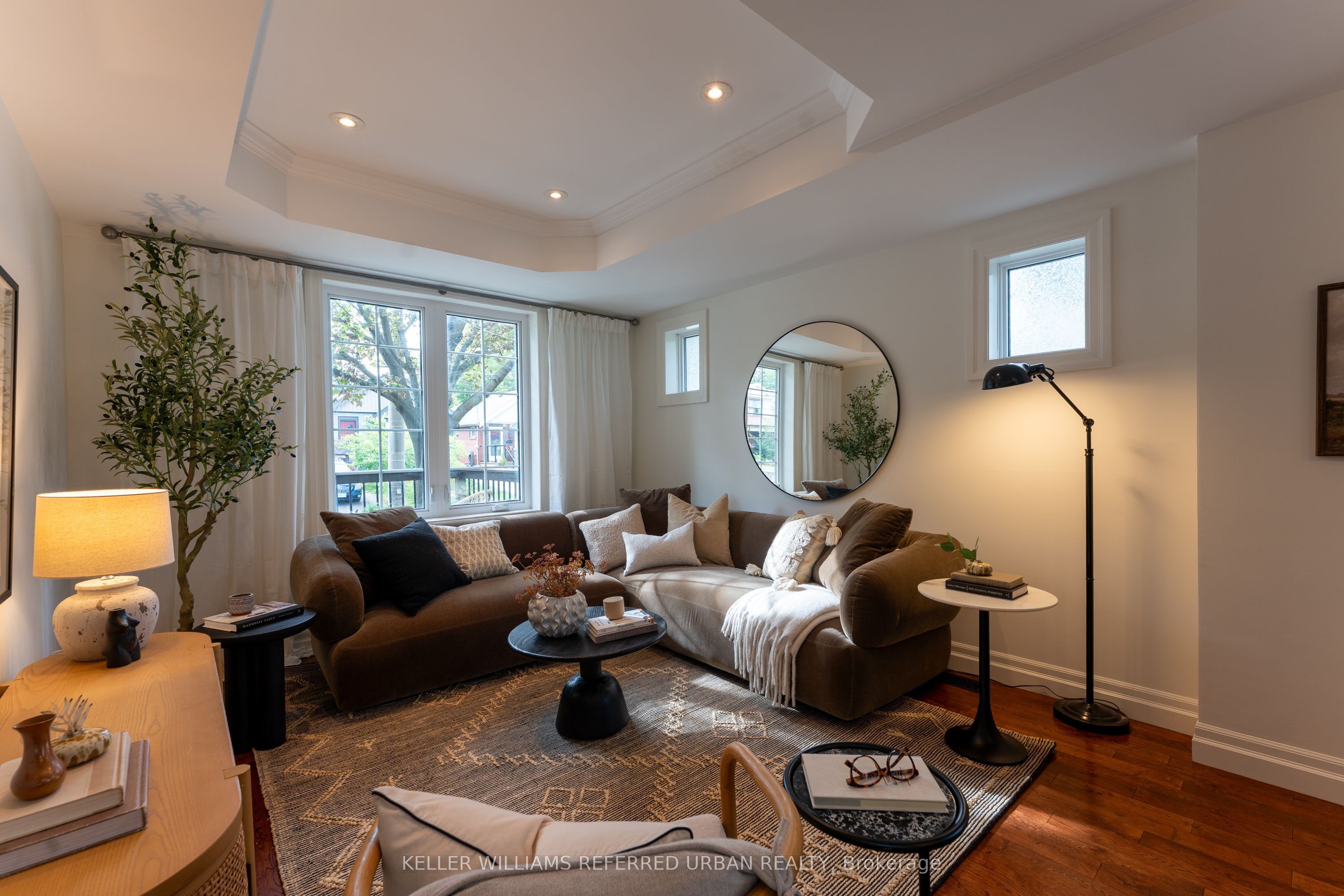 77 Oak Park Avenue