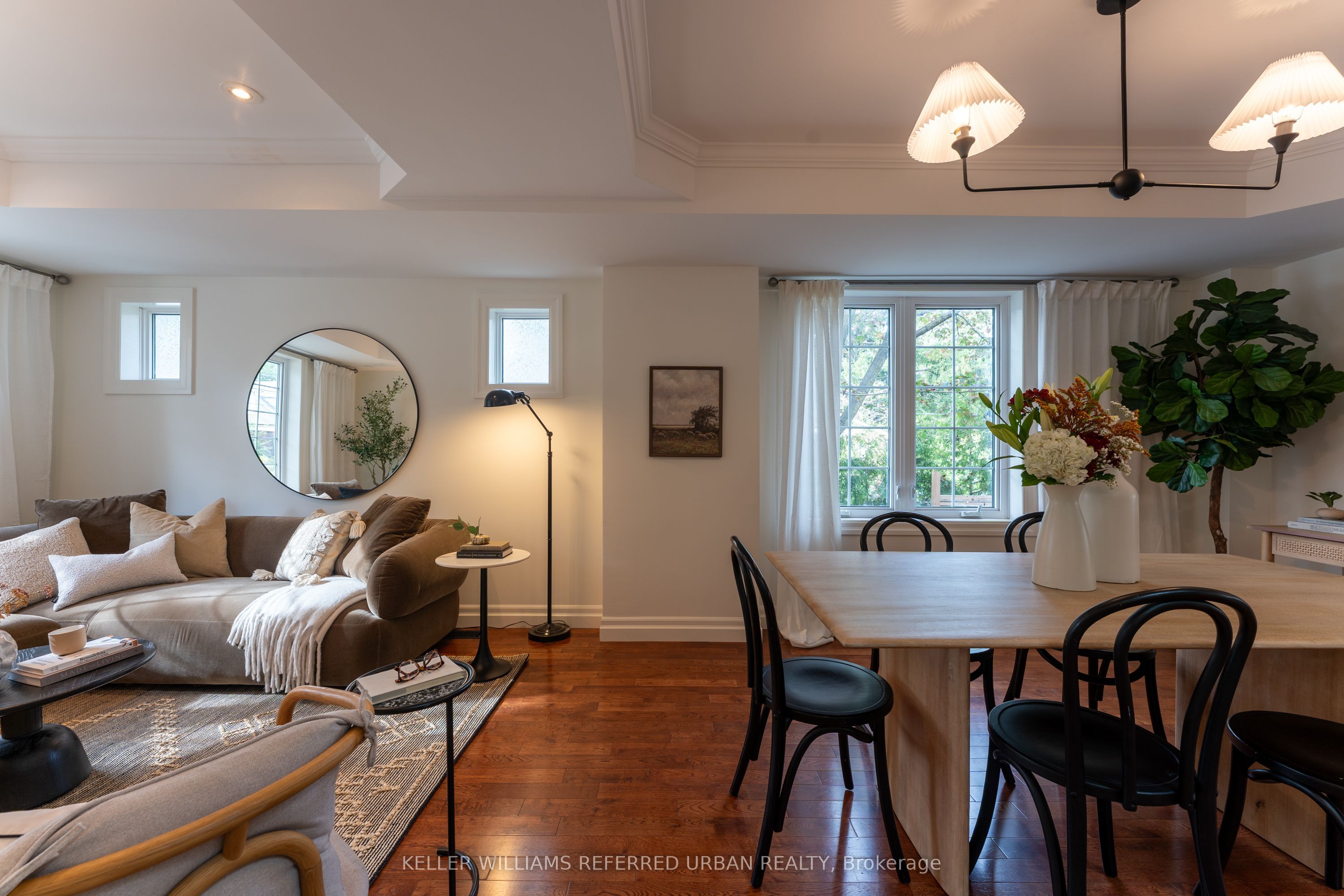 77 Oak Park Avenue