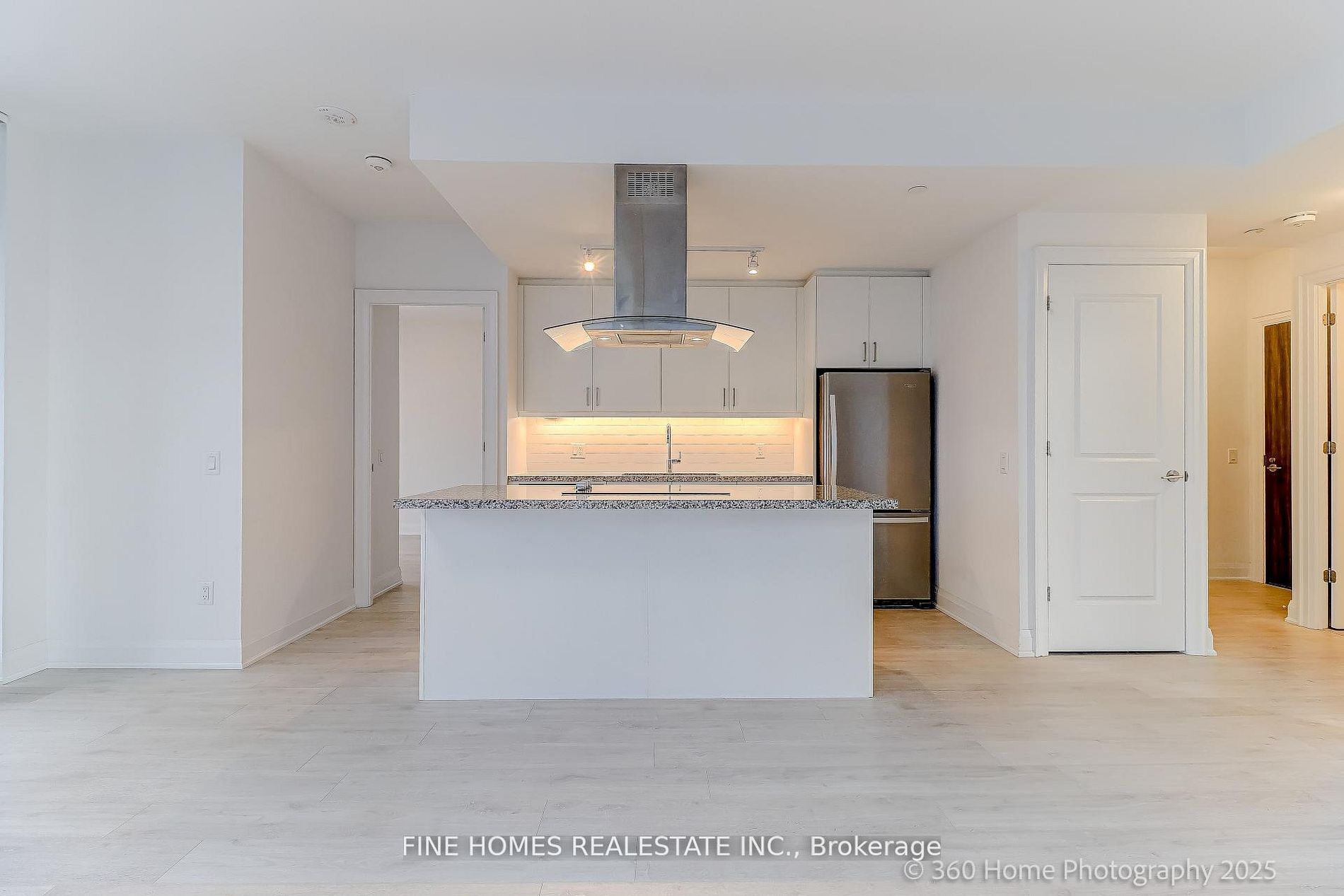 20 Gatineau Drive 1307