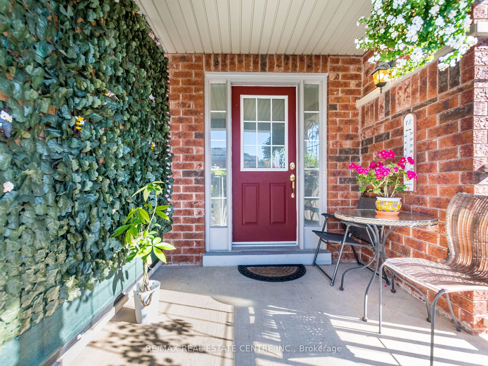 1240 Chapman Crescent